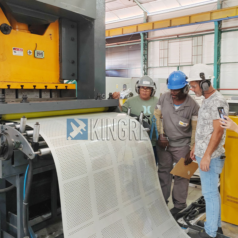 metal perforated making machine